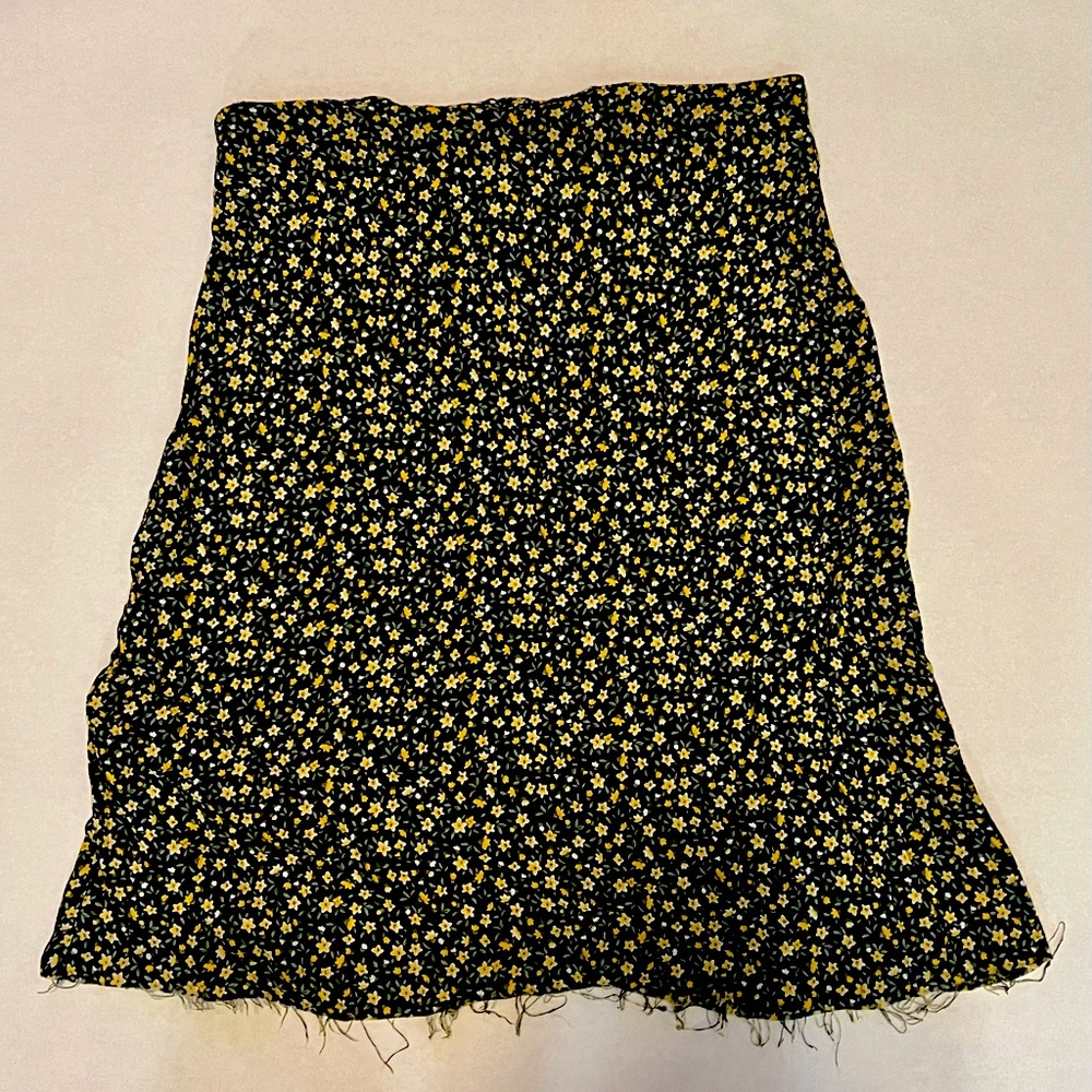 Brandy Melville floral skirt